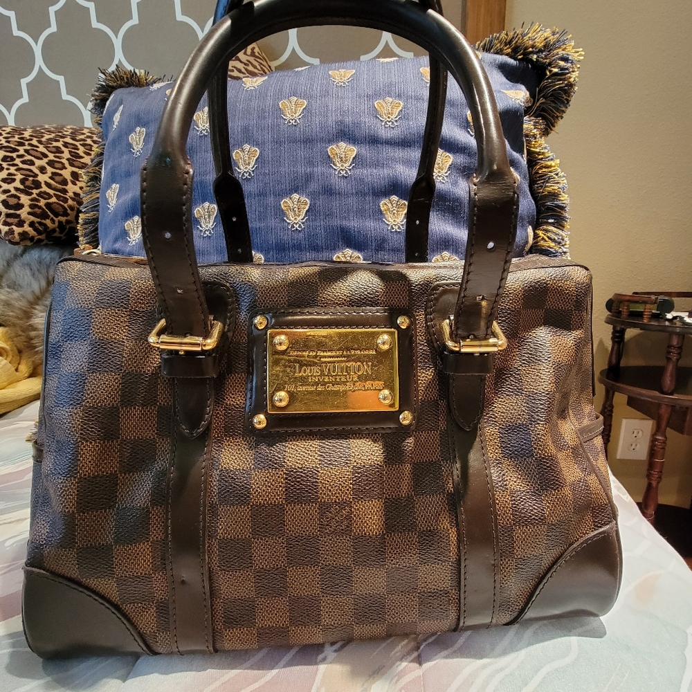 Louis Vuitton Berkeley Damier Ebene Satchel handba